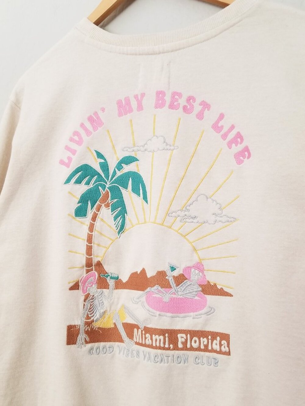 Recycled Threads Livin My Best Life Miami Florida Crewneck Sweatshirt Pullover M